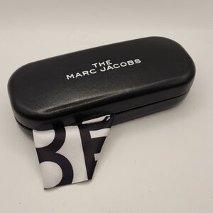 Marc Jacobs Black Hard Glasses Case with Cleaning Cloth